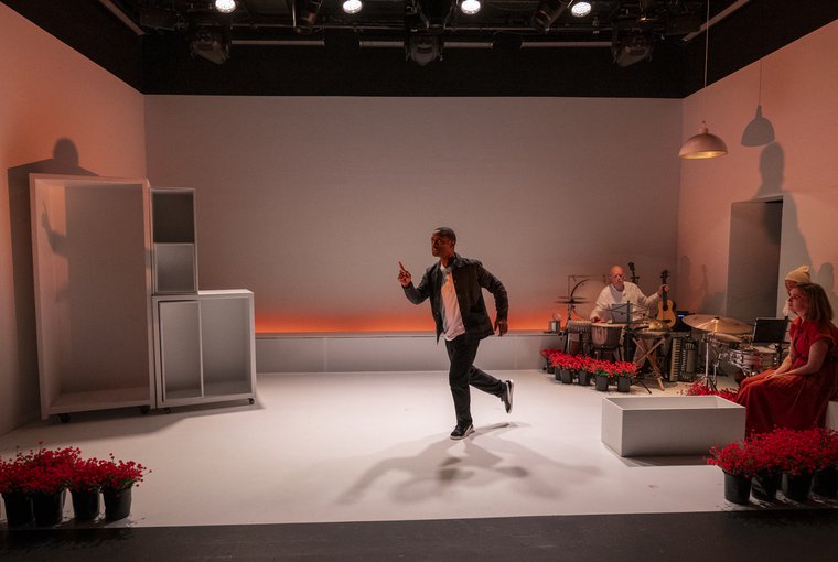 Adesola Osakalumi, Rinde Eckert, Ren, and Christine Bennett Lind in WAKE