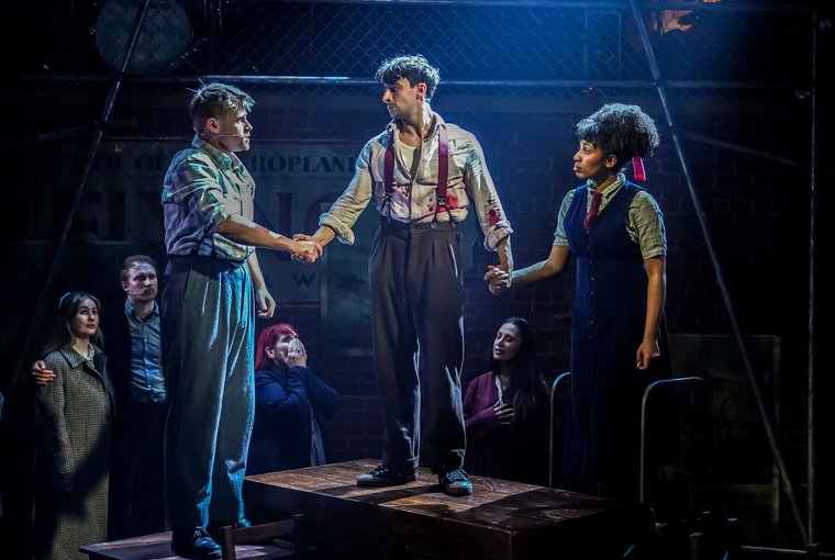 Barney Wilkinson, Isaac Gryn, and Lizzy-Rose Esin Kelly in CABLE STREET