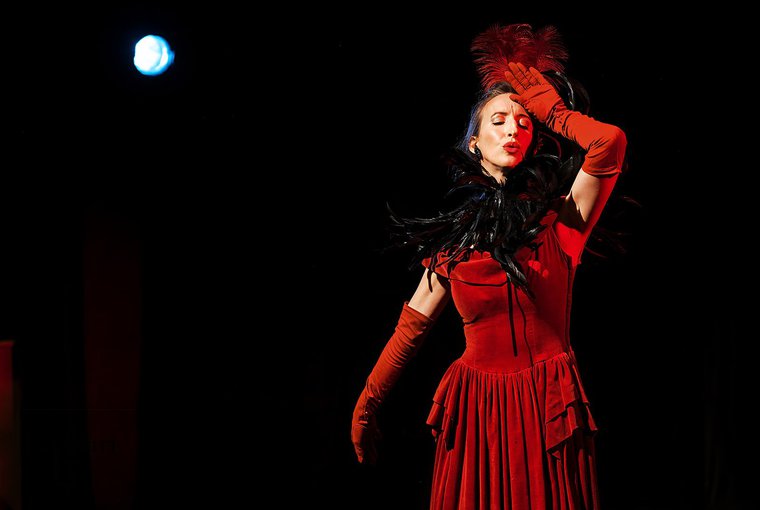 Sarah Olmsted Thomas in DREADFUL EPISODES