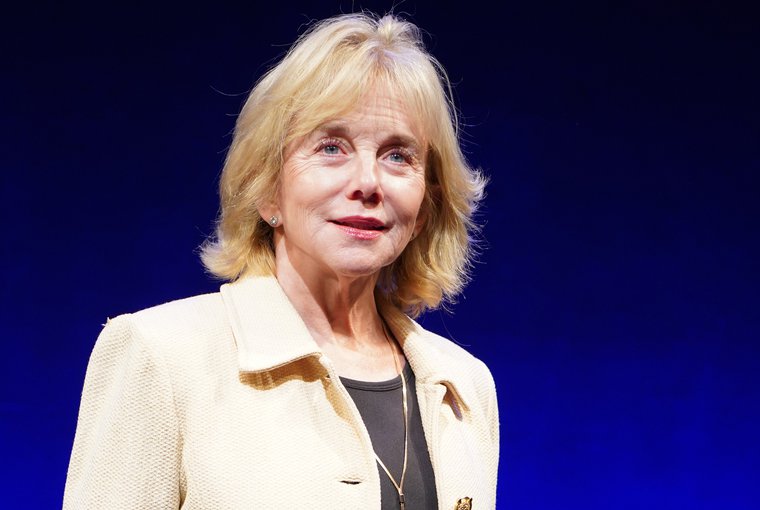 Linda Purl in CRAZY MAMA
