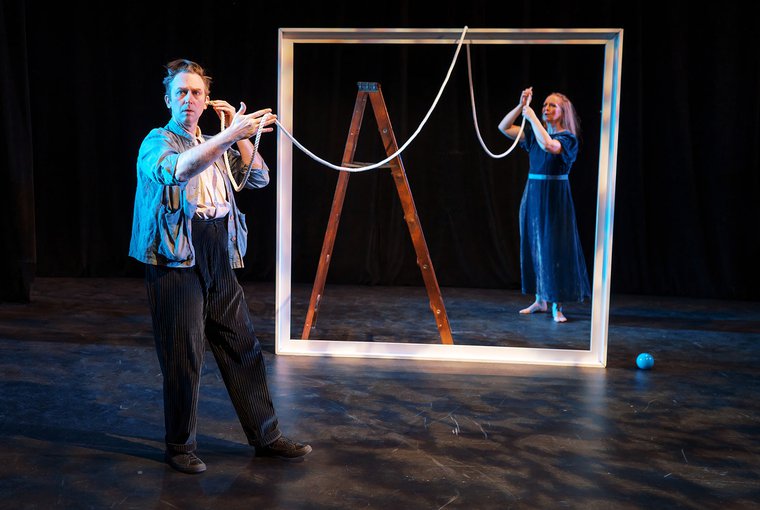 Alex Vernon and Gwen Grastorf in JUXTAPOSE