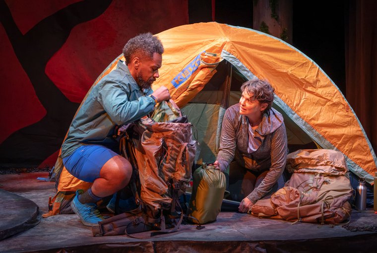 Joshua David Robinson and Larisa Oleynik in LEAN-TO